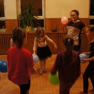 pokaż obrazek - Warsztaty taneczne dla dzieci- zabawy z balonami.