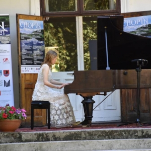 pokaż obrazek - Koncert fortepianowy Chopin en Vacances 2021 w Parskach nad Nerem.